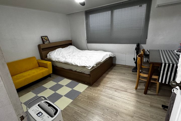 Pleasant 1.5-room apartment near Seonjeongneu 0th image