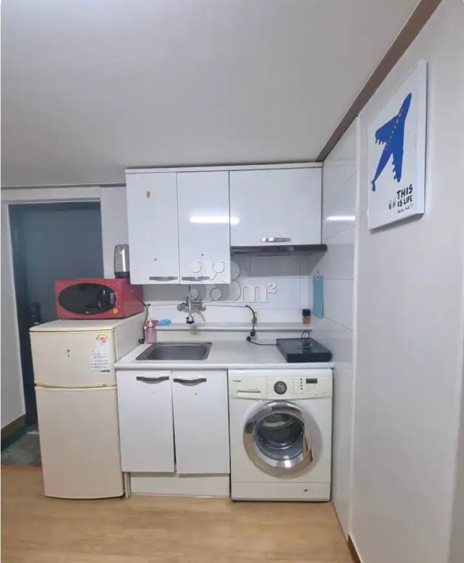 Room 104 4th image