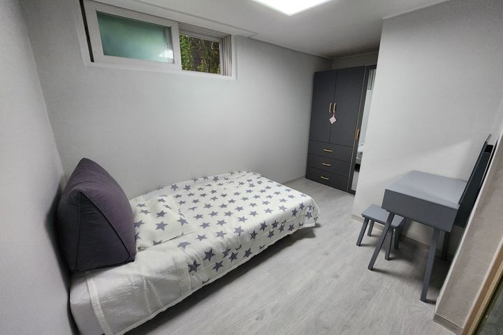 Two-room apartment 350m from Sagajeong Statio 3th image