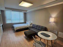 Suite 500 Arium 5th image