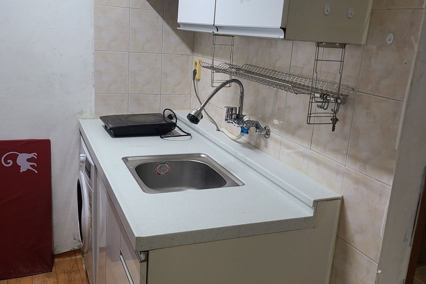 상록수 반지하 104호