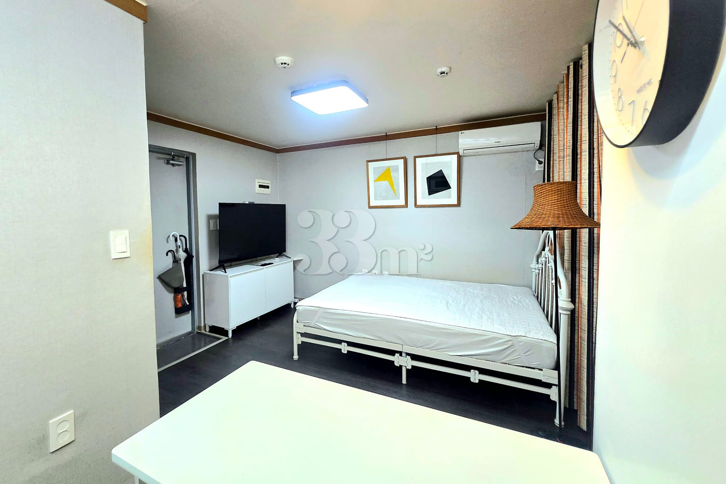 Neat Studio in Mangwon (Unit 201) 6th image
