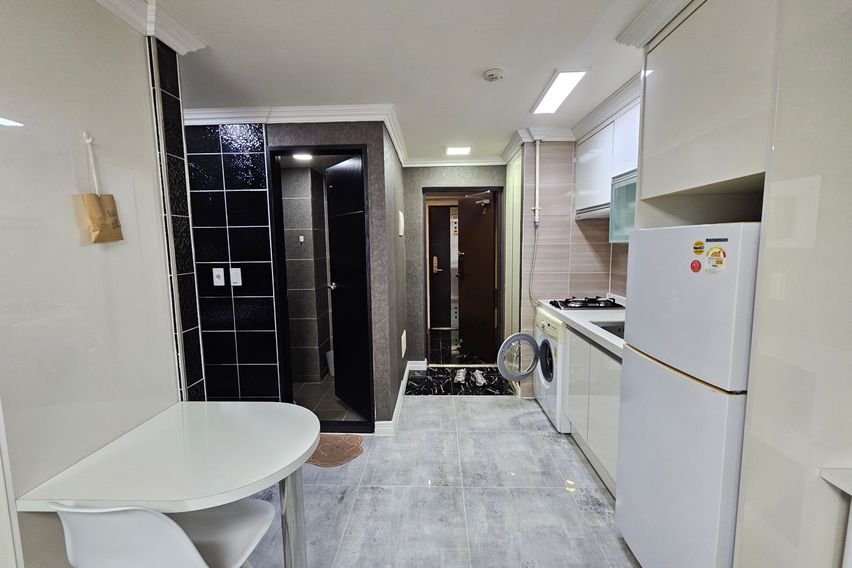 부산두실역원룸F