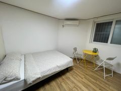 2-minute walk from Nonhyeon Station (studio a 1th image