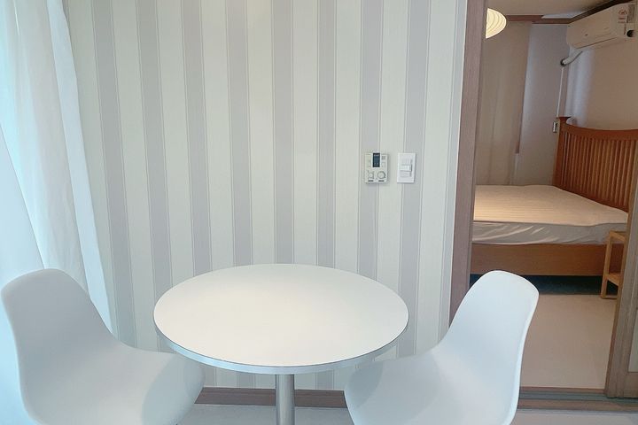 Spacious 2-room unit that feels just like hom 0th image