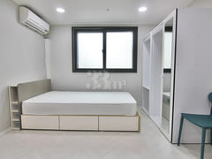 42 Studio Apartment on a Main Road in Hongdae 0th image