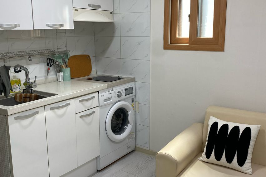 1 minute from Hankuk University of Foreign St 2th image