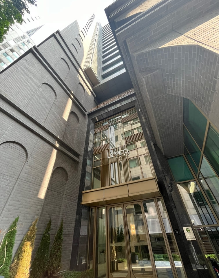 High-end, walkable from Gangnam Station 0th image