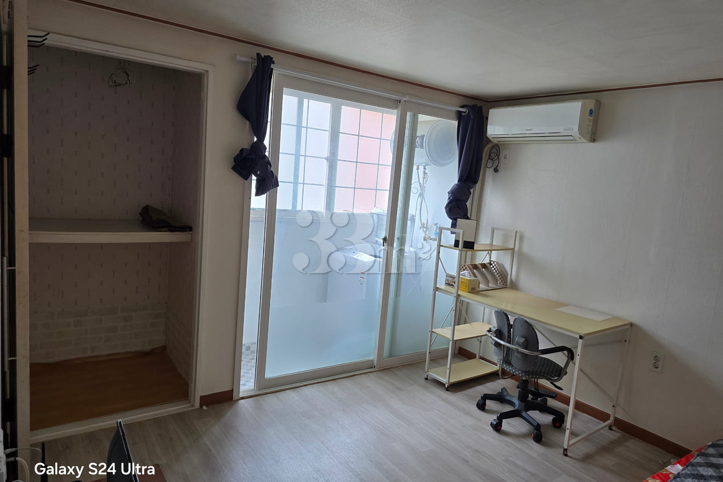Studio apartment in Chunghyo-dong with conven 1th image