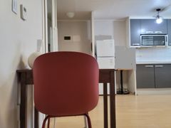 6. Spacious studio with good transportation a 0th image
