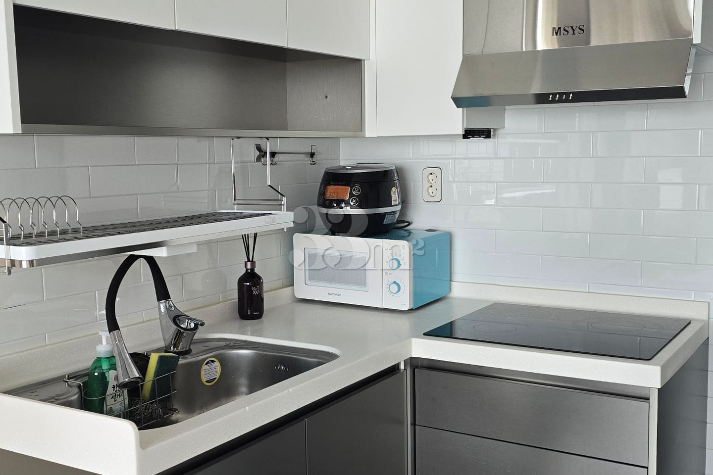 Newly built, 3-room, fully furnished 3th image
