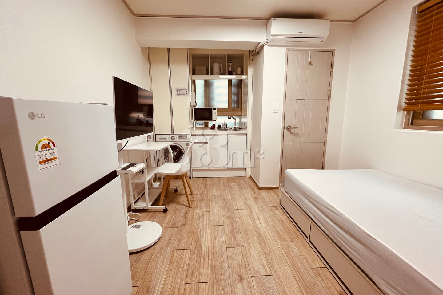 2-minute walk from Sinchon Station (Line 2) 9th image