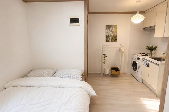 Cozy studio near Seoul Station 0th image