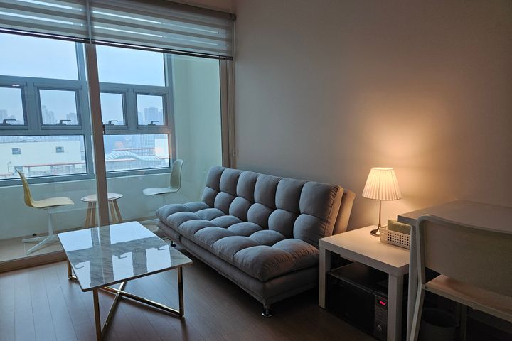 Gasan Station. Clean, well-secured duplex. 9th image
