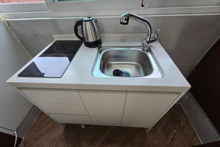 Cozy 2-Room Accommodation in Hongdae M47 12th image