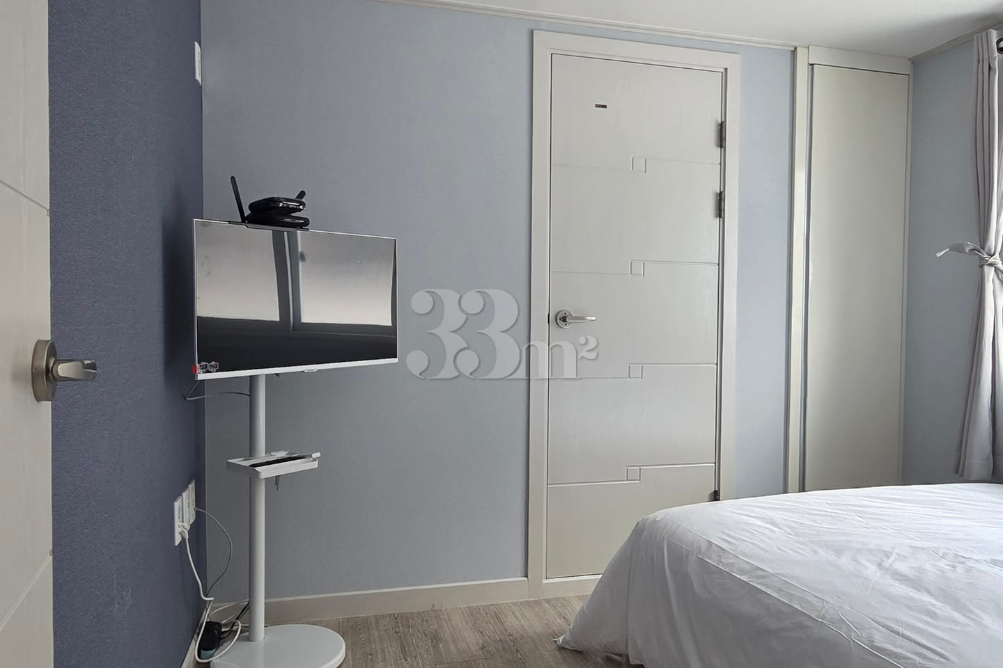 Clean 1.5-room unit 2th image