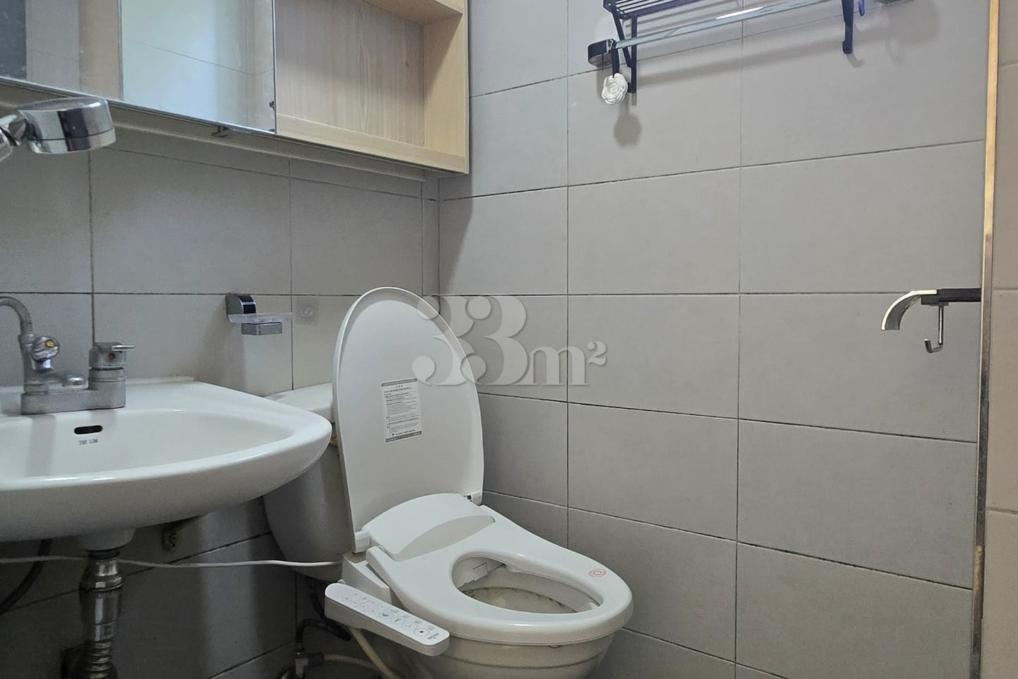 "Two-bay" unit (1.5-room apartment) in Chojun 9th image