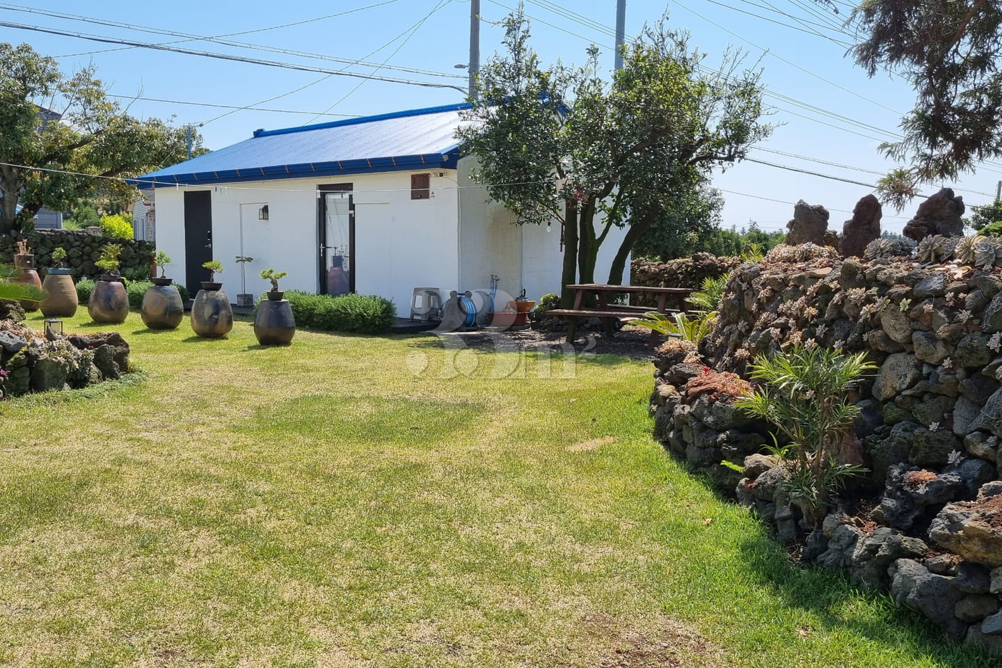 Hangyeong-myeon: A Unique Private House 0th image