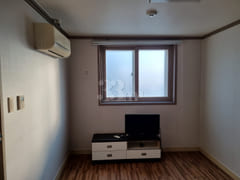 Yega Building B, Unit 305 5th image