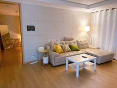New apartment/3 rooms/parking available 2th image