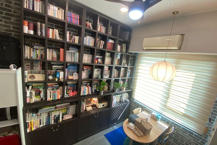 Fully furnished, Line 4, Bandi Books 1th image