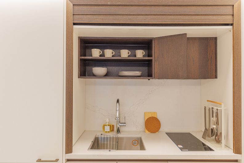 강남 신축 2룸(4인)