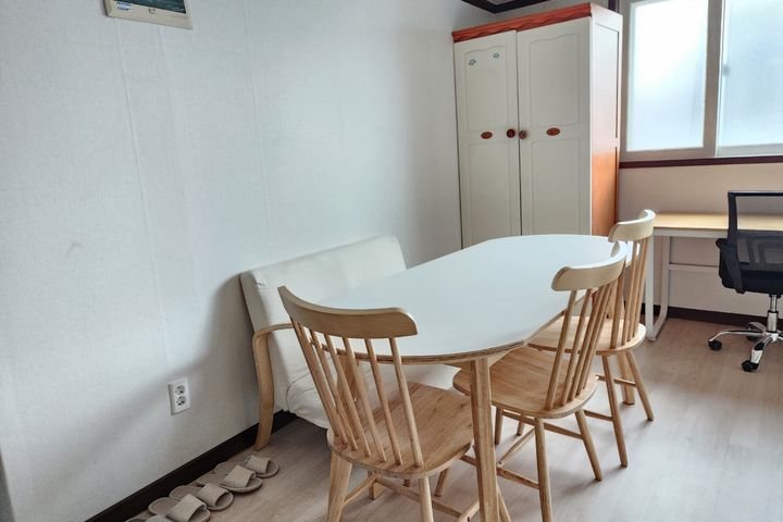 #59 A really big three-room apartment 3th image