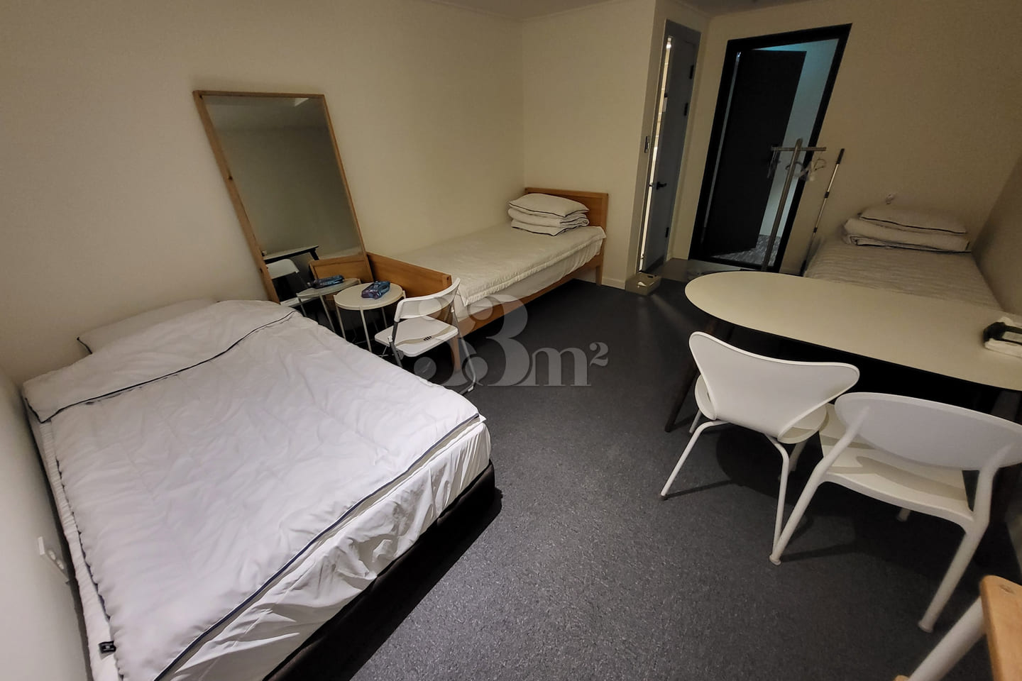 Short-term rental 203 5th image