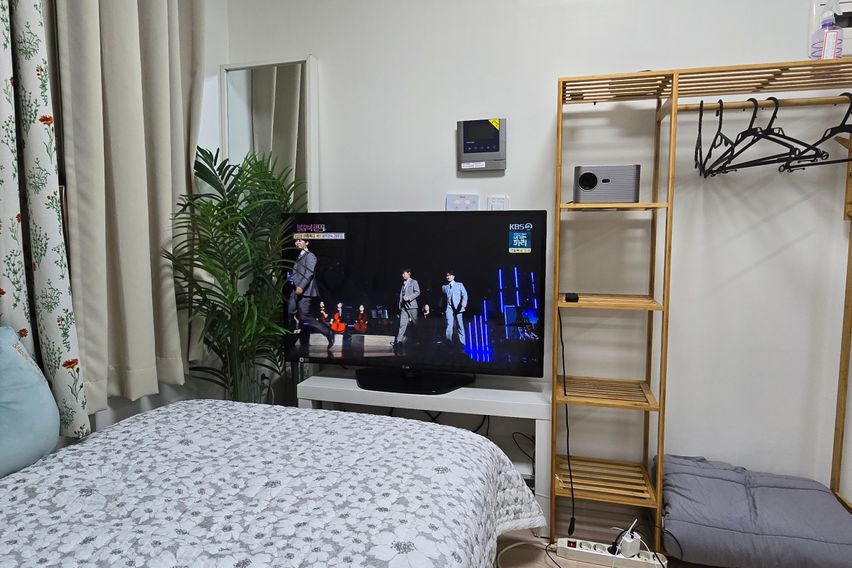 아늑한 방 102호