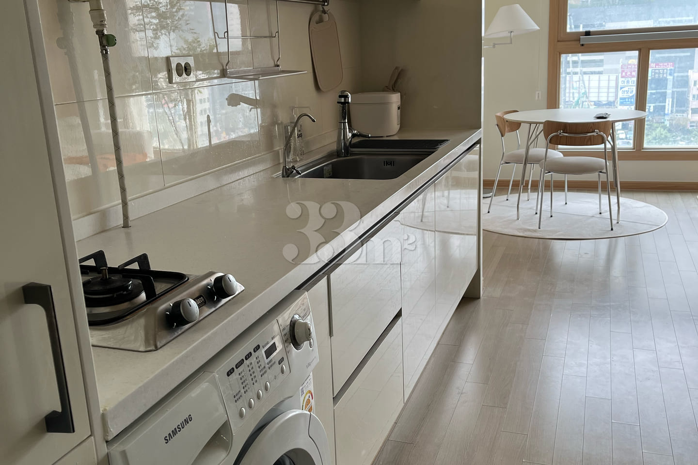 Fully furnished two-bedroom apartment near Da 4th image