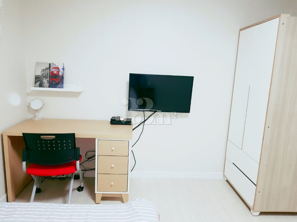 Clean 3-room apartment near Majang Station 5th image