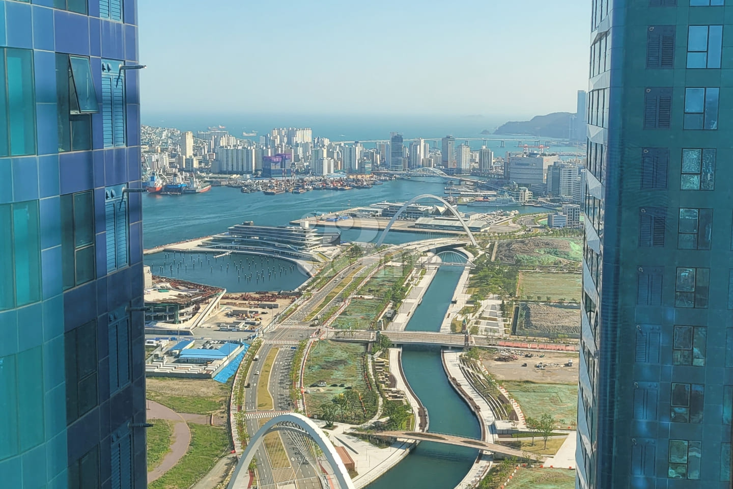 1-minute walk from Busan Station, ocean view 4th image