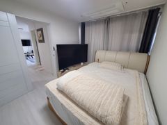 Fully furnished ocean view apartment in front 2th image