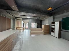 Spacious house in Yeonsinnae 0th image