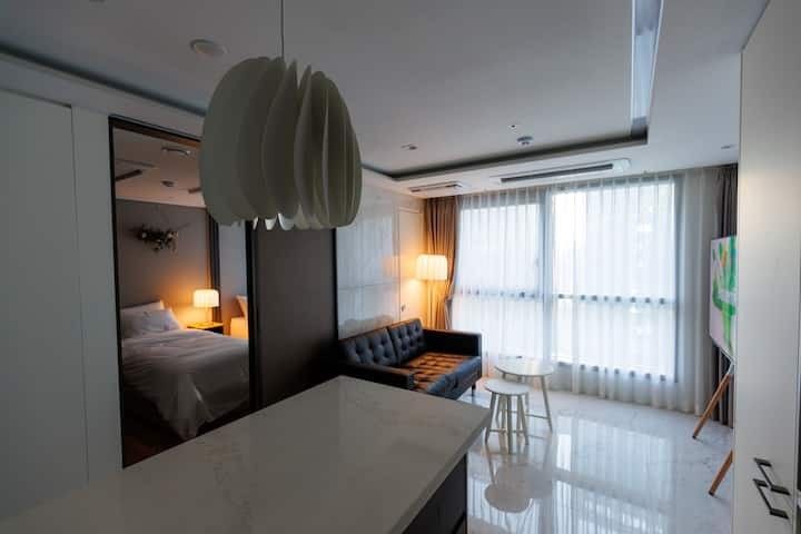 강남 신축1.5룸 3인