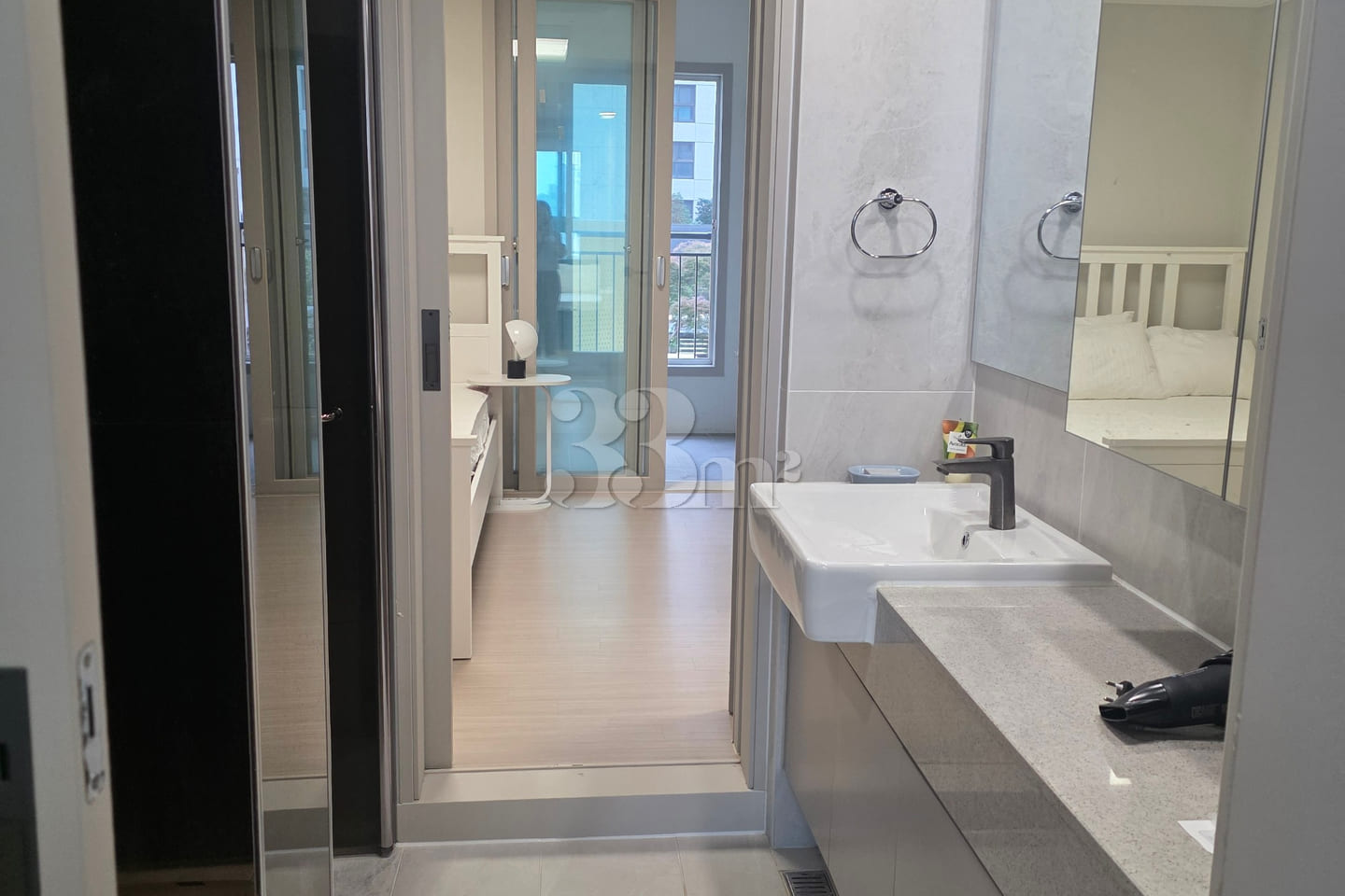 Clean, newly built, and peaceful room 5th image