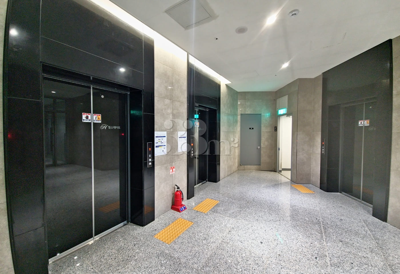 Starfield Goyang, in front of Samsong Station 19th image