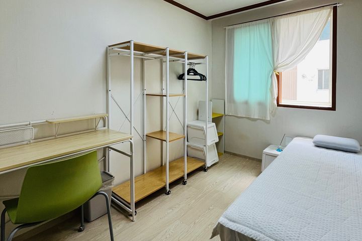 On-Shim (Women-only, Single Occupancy) 1th image