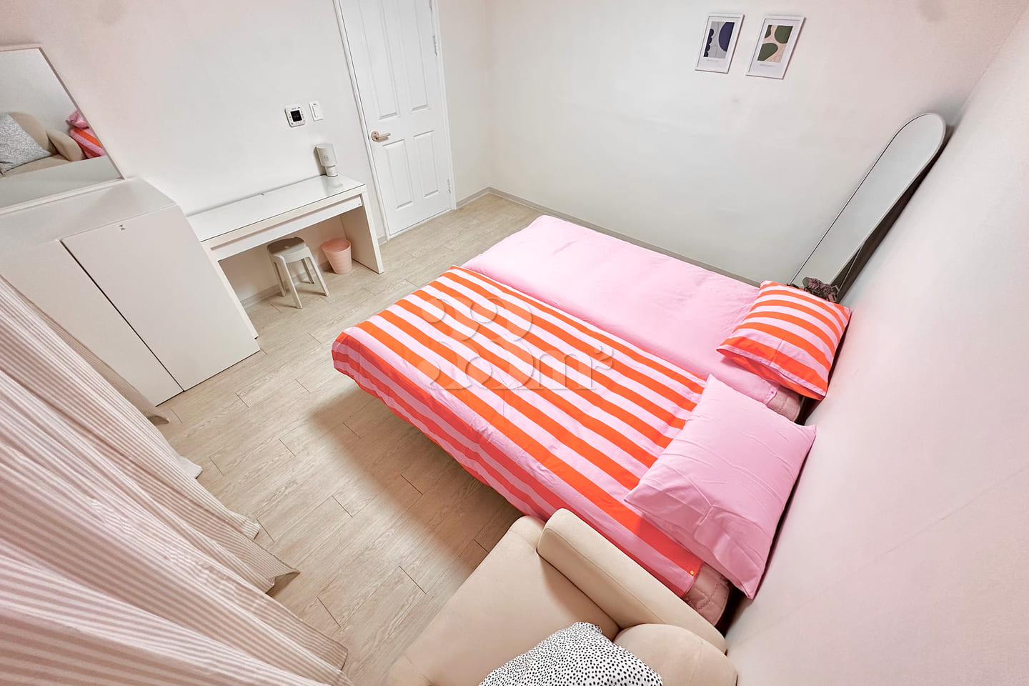1 minute from Hapjeong Station / Spacious hom 14th image