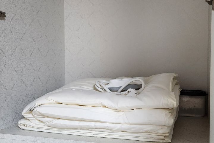 Comfortable, fully furnished 3-room unit 9th image