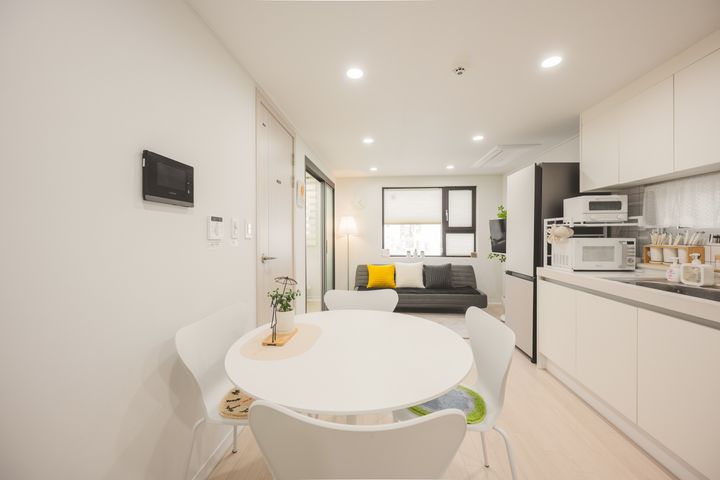 Newly built 2-bedroom unit near Hansung Unive 4th image