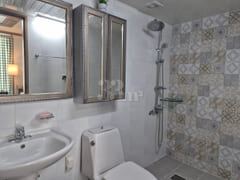 A clean house in Songcheon-dong. 13th image