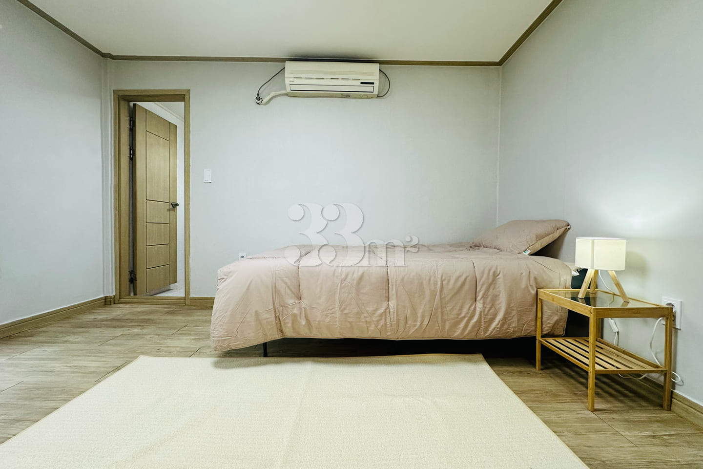 Fully furnished studio apartment near the cen 1th image