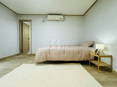 Fully furnished studio apartment near the cen 1th image