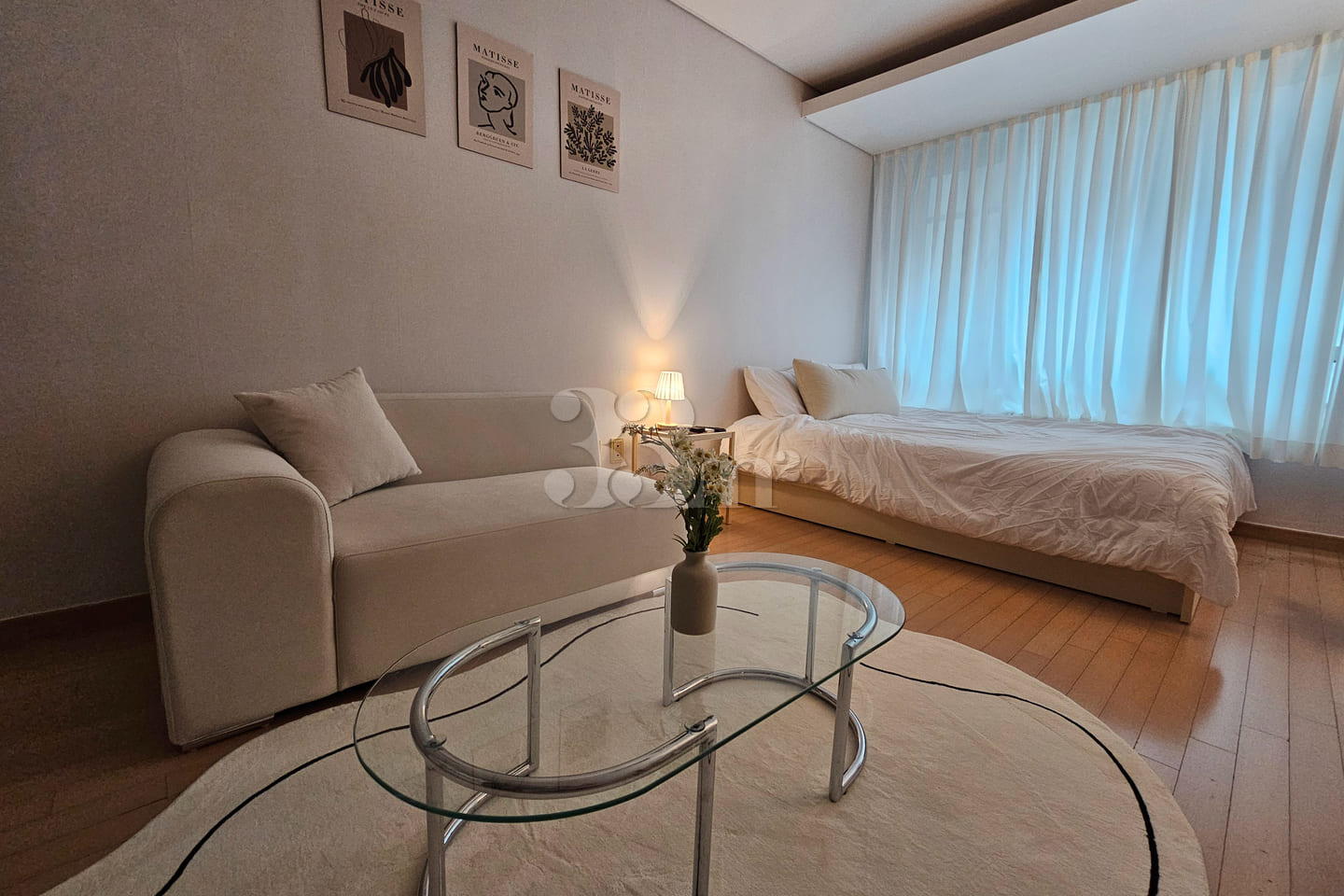 Walking distance to Gangnam Station and Yeoks 3th image