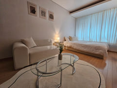 Walking distance to Gangnam Station and Yeoks 3th image