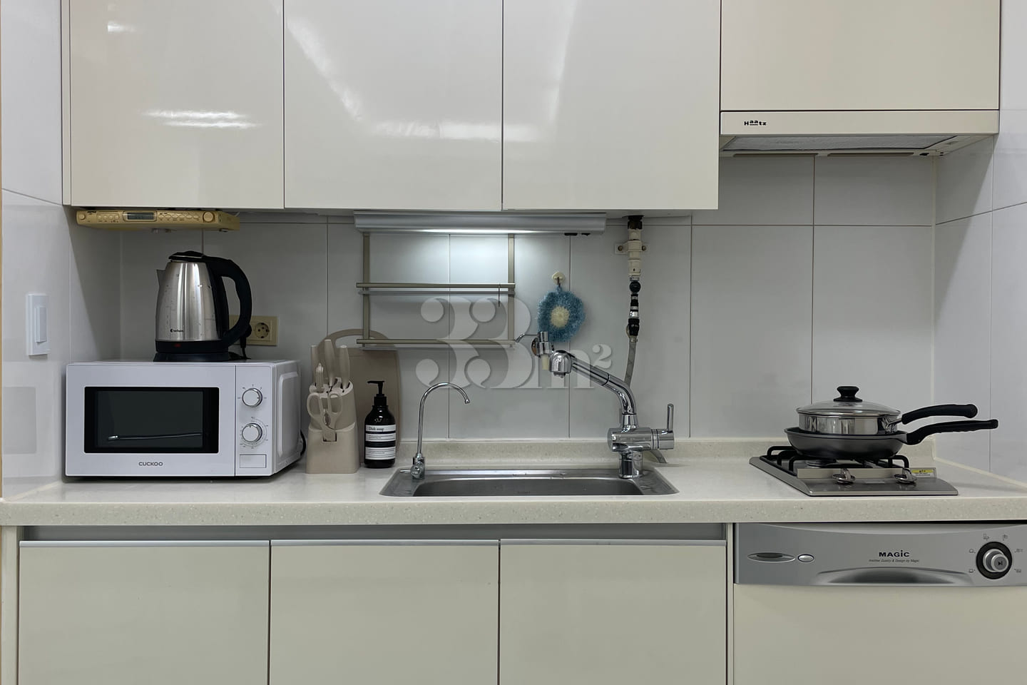 Spacious officetel connected to Anguk Station 14th image