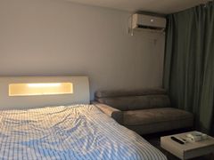 A studio apartment you'll want to stay in 0th image