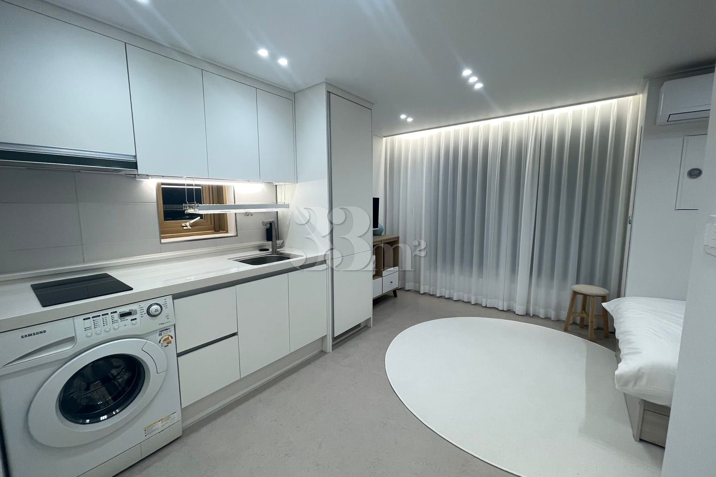 Sadang. Parking available. Modern room for 2  4th image