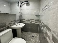 Two-bedroom apartment with convenient transpo 5th image